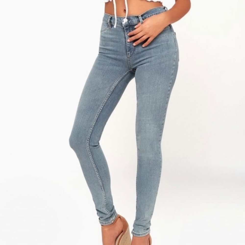 NWOT FREE PEOPLE Long and Lean High Waisted Light Wash Denim Jeggings